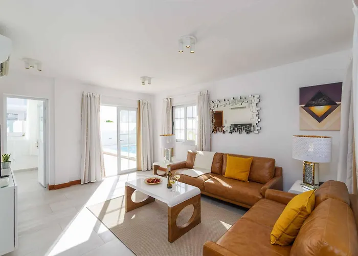 Marisol Playa Blanca (Lanzarote)