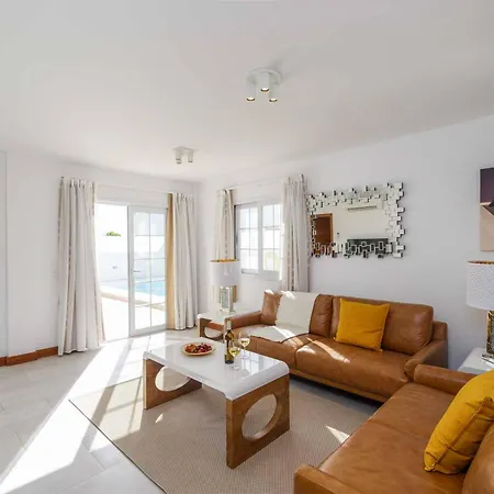 Marisol Playa Blanca (Lanzarote)